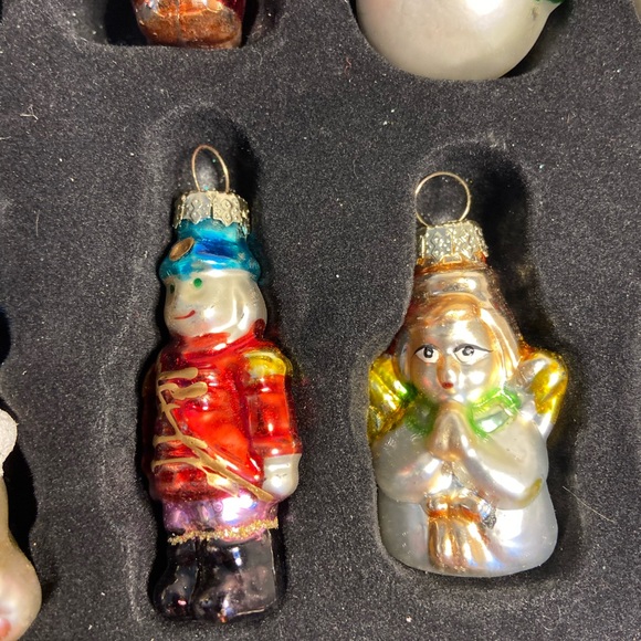 Christmas Small Glass Ornaments- set of 12
Home holiday - Picture 6 of 14